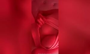 Husvjjal Aka Sajjal Hussain Lift Up Her Top And Playing With Nipples Onlyfans Video